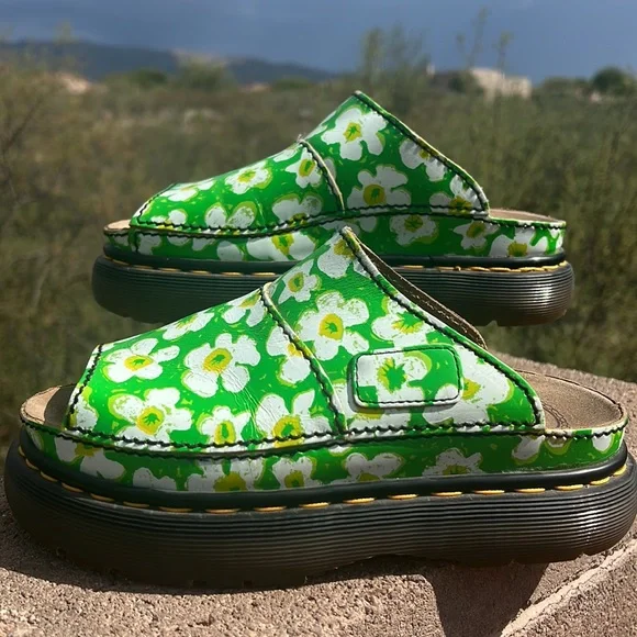 🏴󠁧󠁢󠁥󠁮󠁧󠁿 Vintage MIE Dr. Martens Green Daisy Platform Slides Sandals UK 5